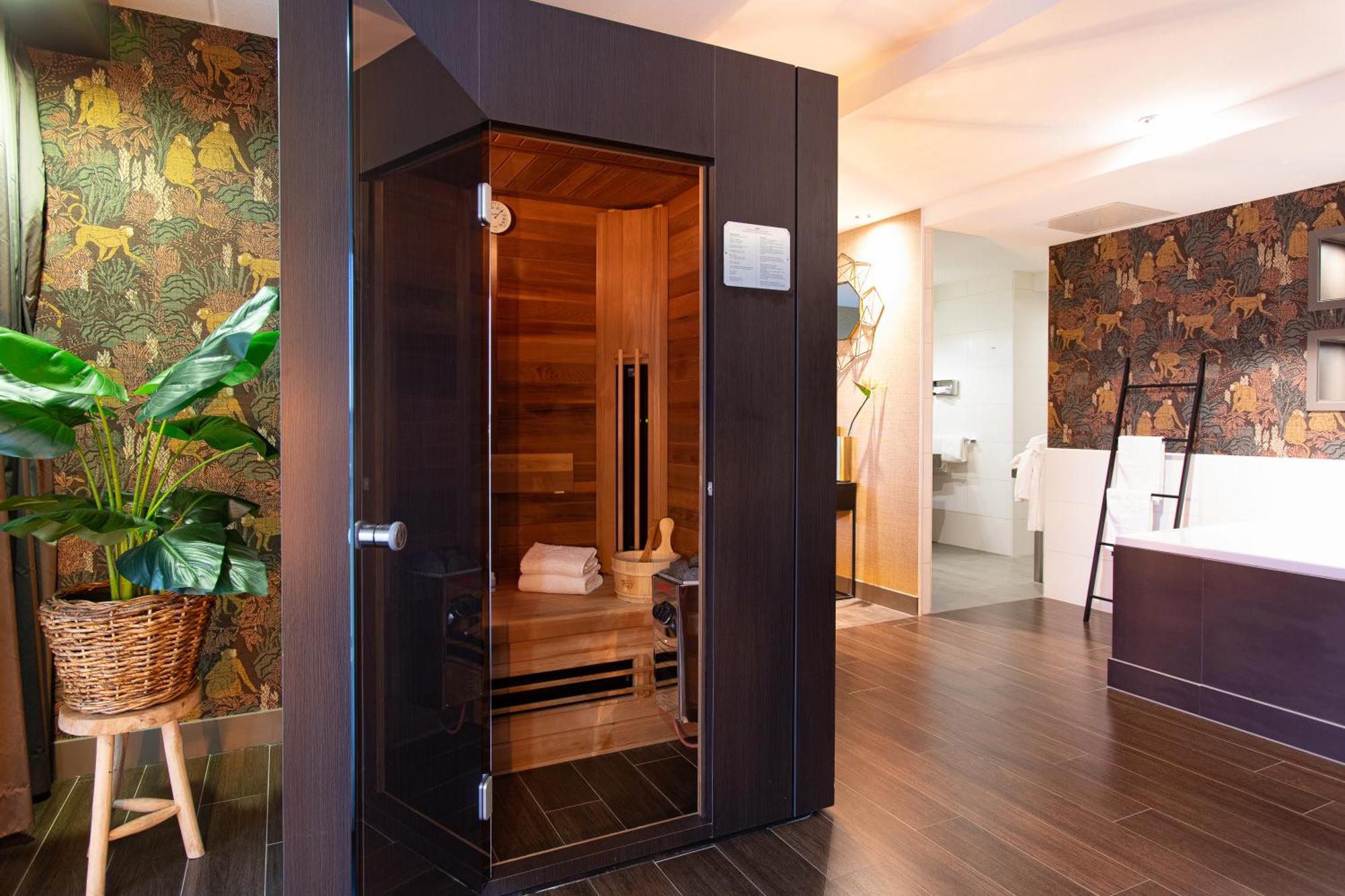 Der Valk Hotel 4*